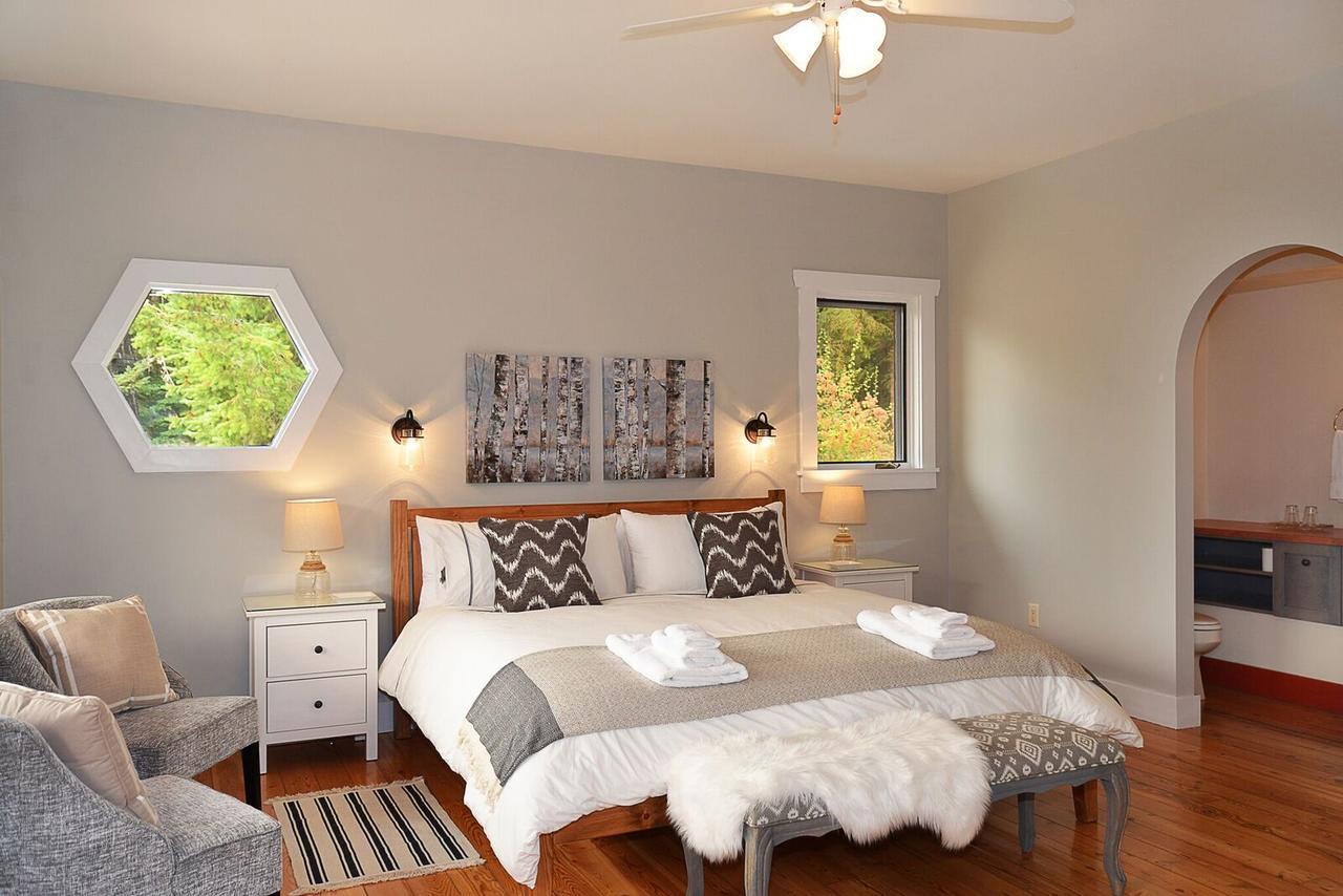 Sunshine Villa B&B Madeira Park Bagian luar foto