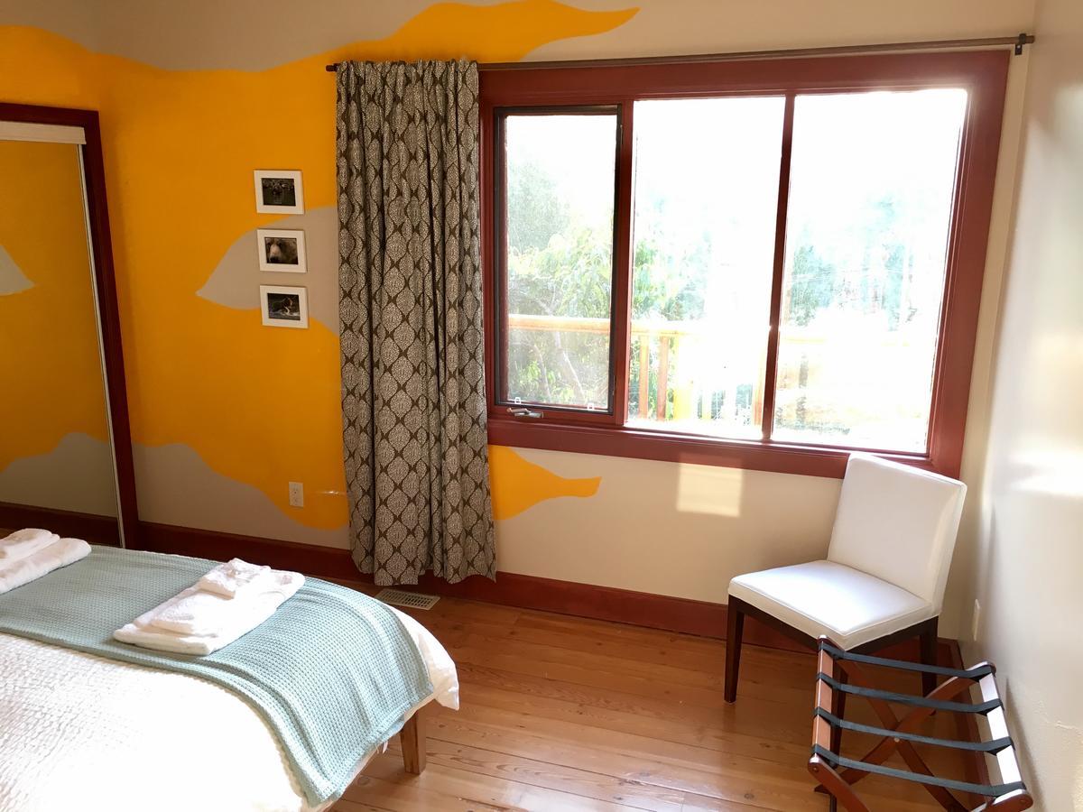Sunshine Villa B&B Madeira Park Bagian luar foto