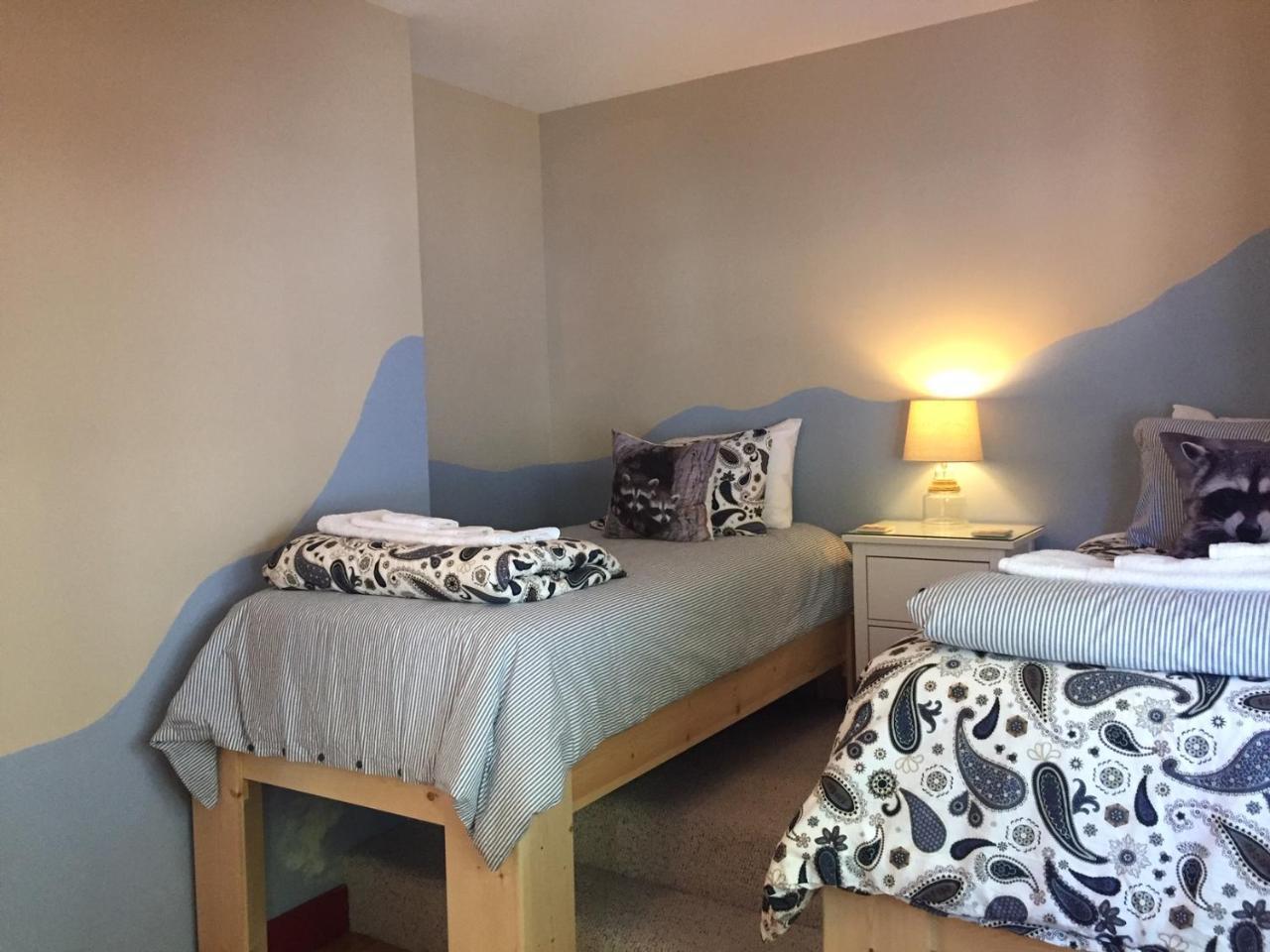 Sunshine Villa B&B Madeira Park Bagian luar foto